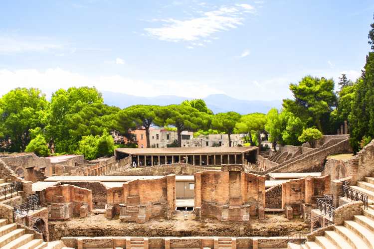 Découvrez les meilleures attractions de Naples – Coupe‑file, sites emblématiques et meilleures expériences en 2026