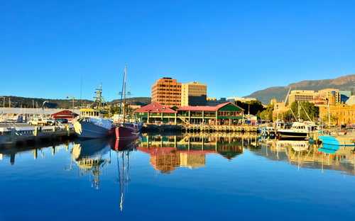 Hobart Gezi Otobüsü Turu Hobart limanı üstü açık gezi otobüsü