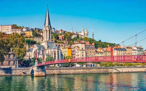 Lyon Hop-On Hop-Off Otobüsü Lyon Fourvière üstü açık gezi otobüsü